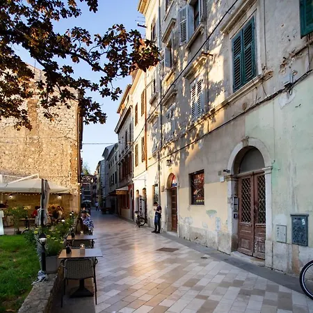 Kika * Pula